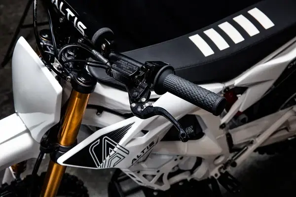 Altis Delta S Small Electric Dirt Bike (New Release) - Image 4